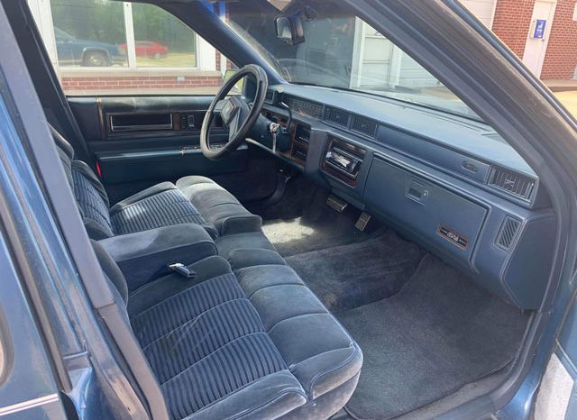 1988 Cadillac Sedan Deville full