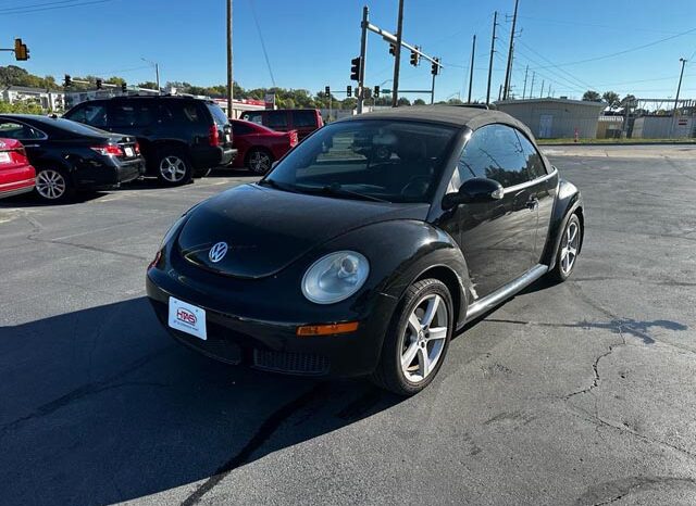 2008 Volkswagen New Beetle Convertible full